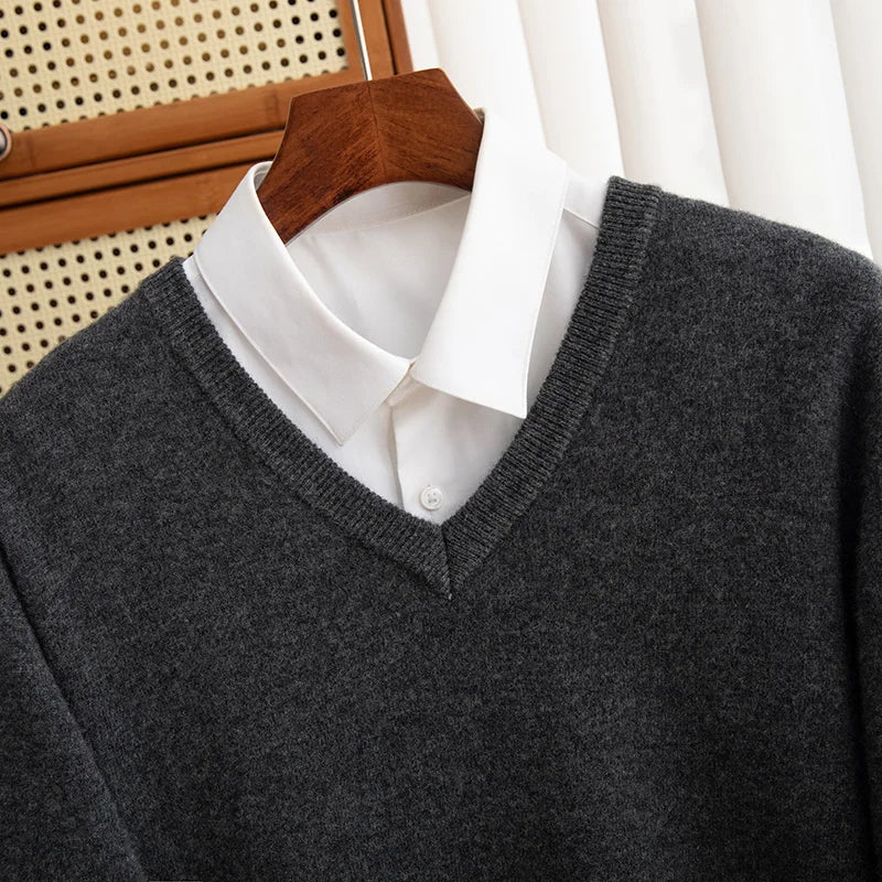 Noah | Warmer Kaschmirpullover mit V-Ausschnitt