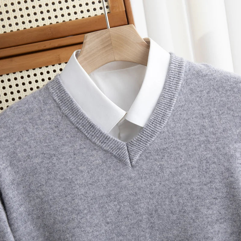 Noah | Warmer Kaschmirpullover mit V-Ausschnitt